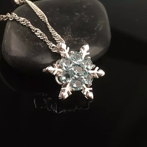 NEW!💙💎LOVELY!❄️SNOWFLAKE❄️ NECKLACE💎💙ICE BLUE! - Picture 3 of 8